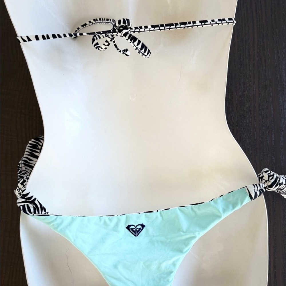 Roxy Reversible Bikini - image 8
